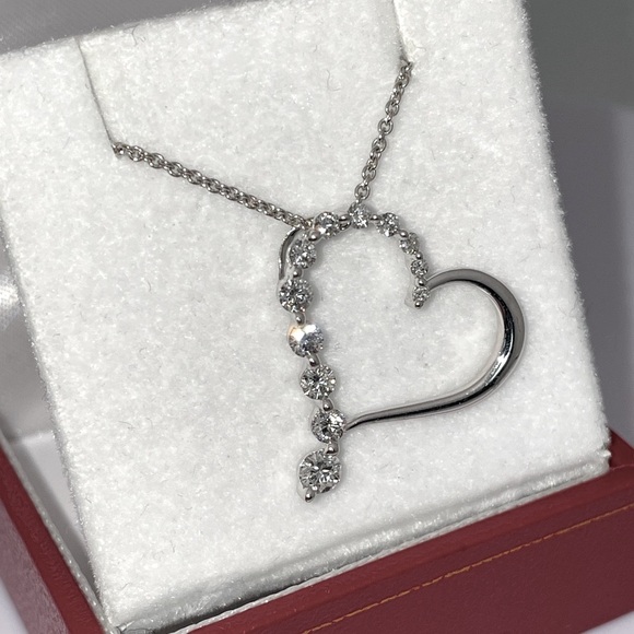 Solid 14K White Gold Modern Natural Diamond Heart Pendant Neck Chain Necklace - Picture 6 of 17